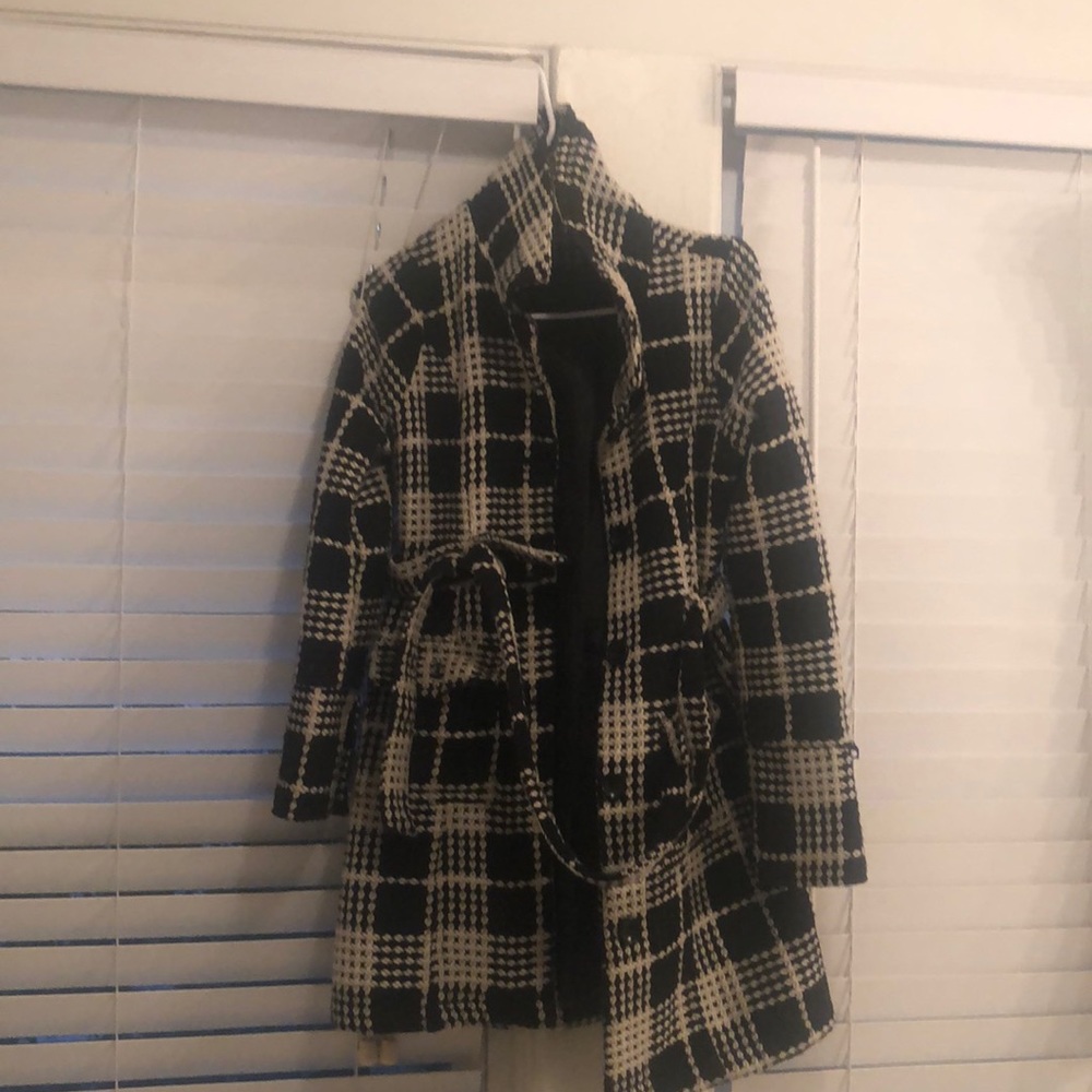 Warn and cozy long pea coat!